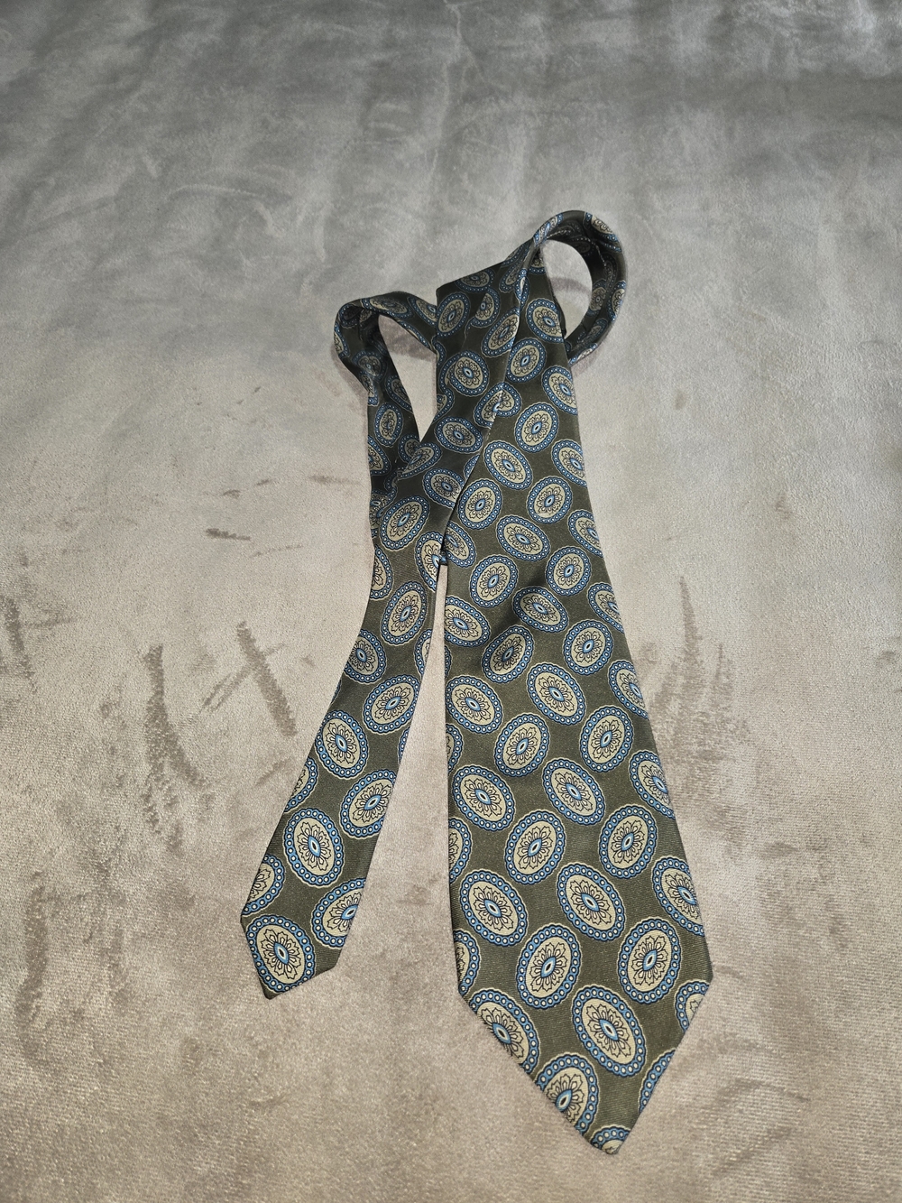 Vintage Fendi Cravatte Silk Tie - Olive Green Geometric Medallion Print